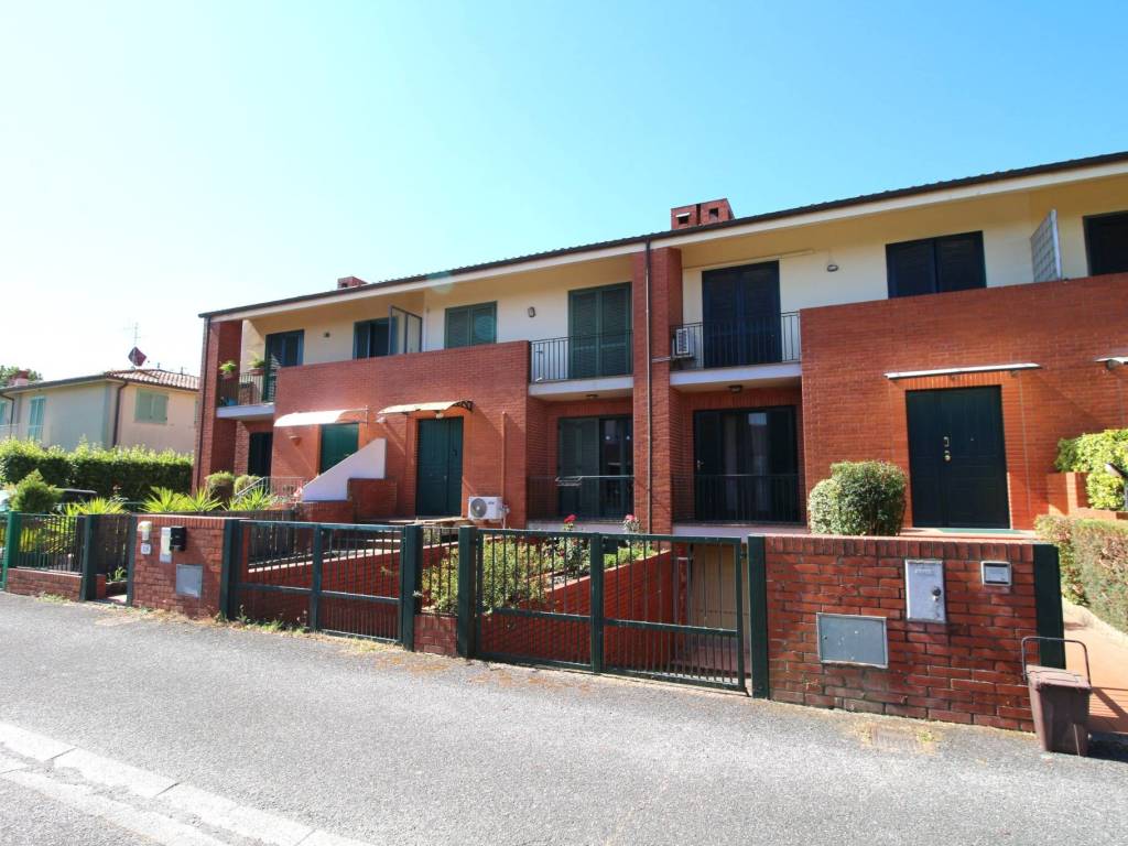 casa indipendente in vendita a Vecchiano