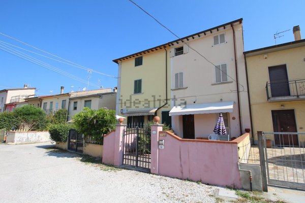 casa indipendente in vendita a Vecchiano