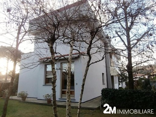 casa indipendente in vendita a Vecchiano
