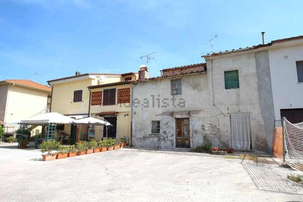 casa indipendente in vendita a Vecchiano in zona Nodica