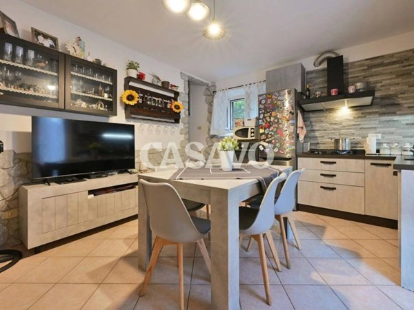 casa indipendente in vendita a Vecchiano in zona Avane
