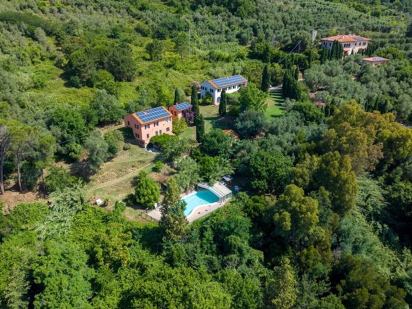 casa indipendente in vendita a Vecchiano in zona Filettole