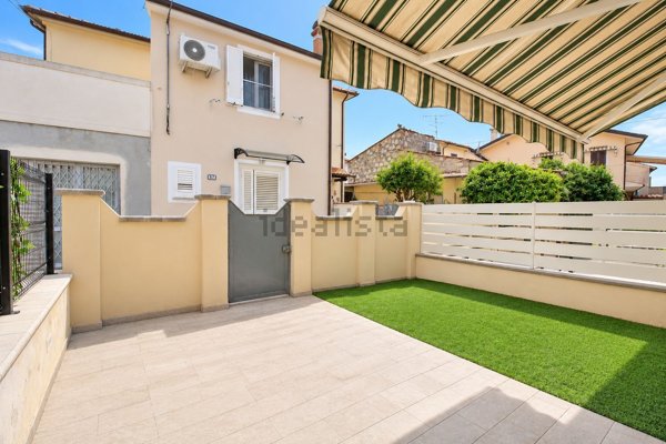 casa indipendente in vendita a Vecchiano