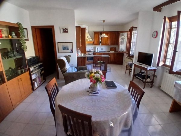 casa indipendente in vendita a Vecchiano