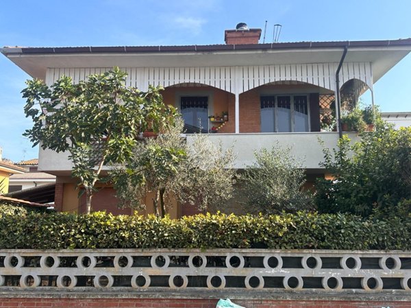 casa indipendente in vendita a Vicopisano