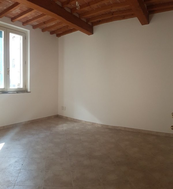 appartamento in vendita a Vicopisano in zona Caprona