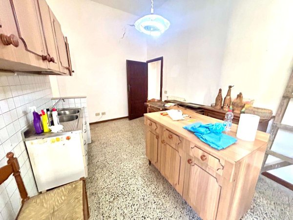 intera palazzina in vendita a Vicopisano
