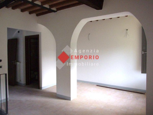casa indipendente in vendita a Vicopisano