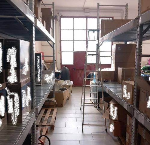 locale commerciale in vendita a Vicopisano