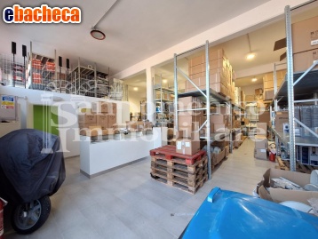 ufficio in vendita a Vicopisano in zona San Giovanni alla Vena