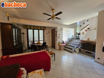 casa indipendente in vendita a Vicopisano