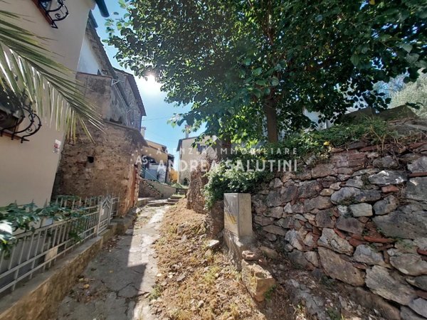 casa indipendente in vendita a Vicopisano in zona San Giovanni alla Vena