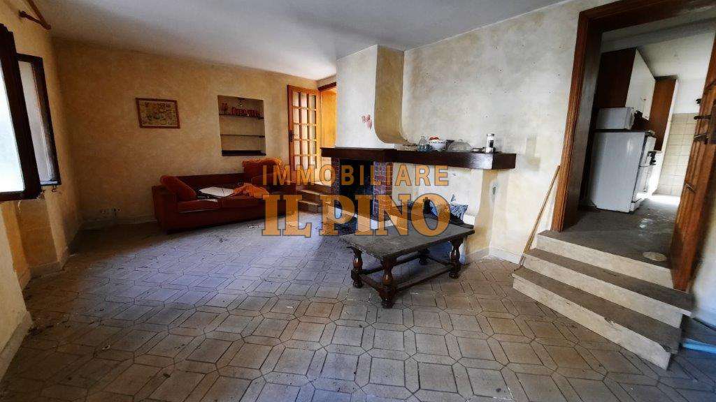 intera palazzina in vendita a Vicopisano