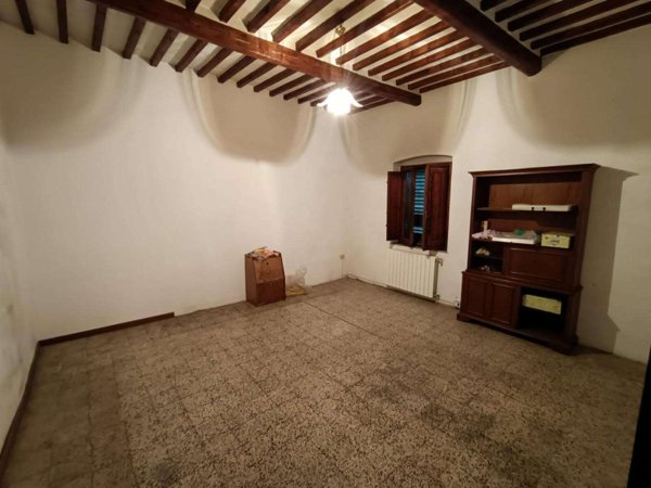 intera palazzina in vendita a Vicopisano in zona San Giovanni alla Vena