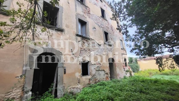 casa indipendente in vendita a Vicopisano