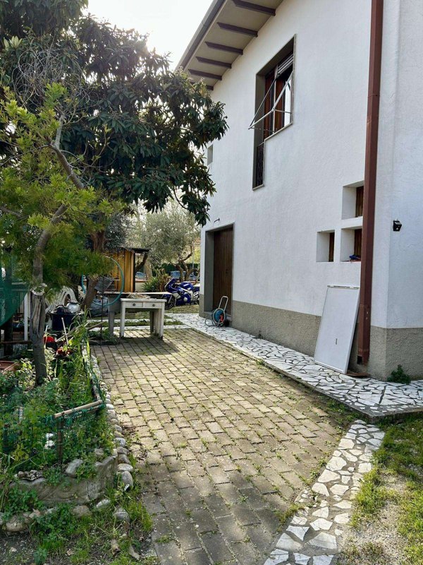 appartamento in vendita a Vicopisano in zona Uliveto Terme
