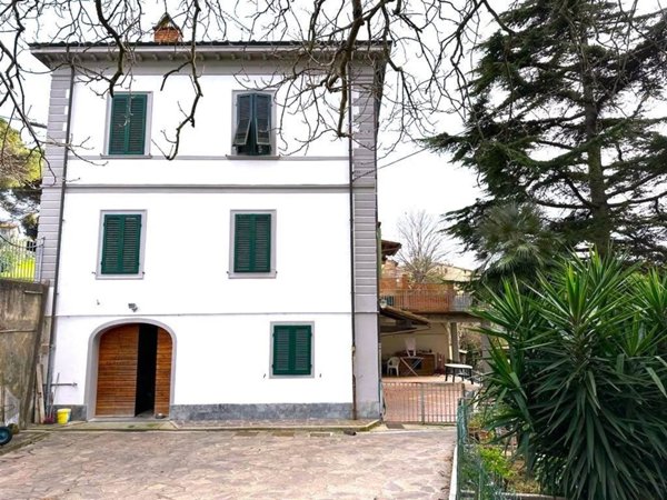 casa indipendente in vendita a Vicopisano