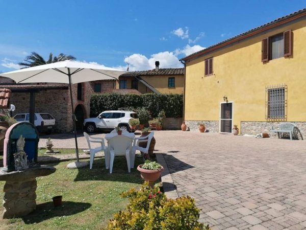 casa indipendente in vendita a Vicopisano