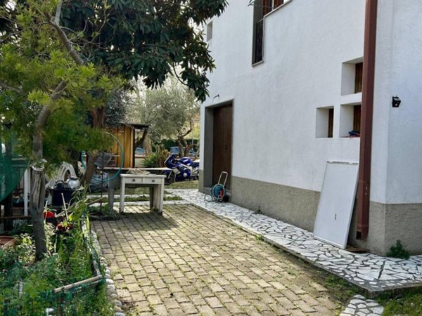 casa indipendente in vendita a Vicopisano in zona Uliveto Terme