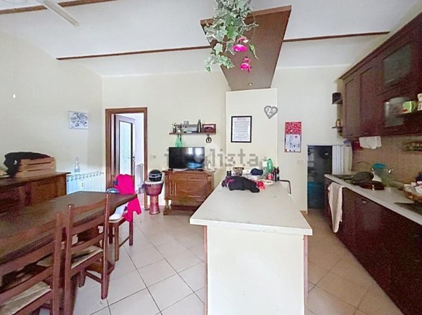 casa indipendente in vendita a Vicopisano in zona Caprona