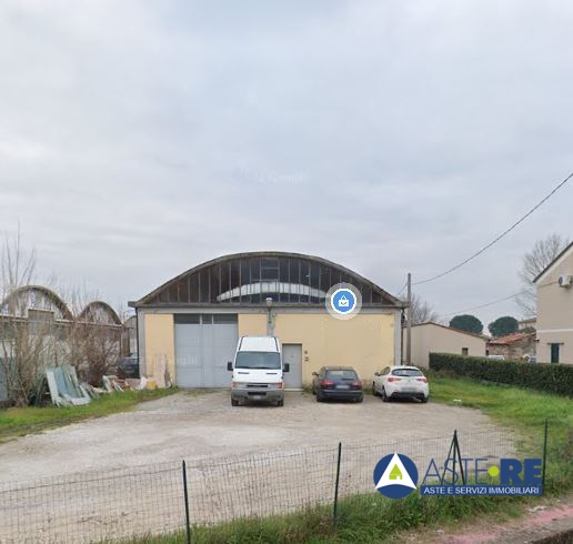 locale di sgombero in vendita a Vicopisano