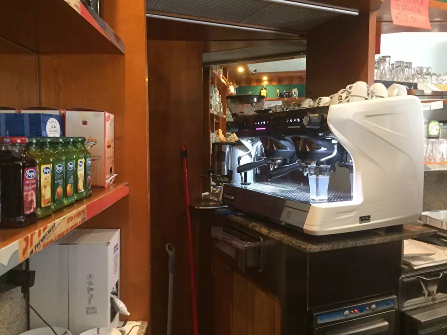 negozio in vendita a Vicopisano