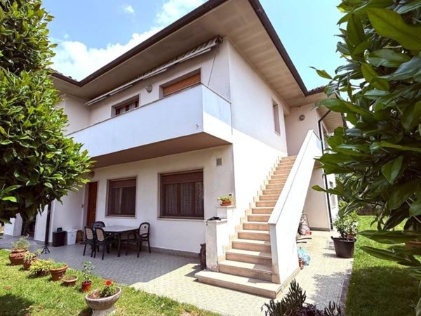 casa indipendente in vendita a Vicopisano in zona San Giovanni alla Vena