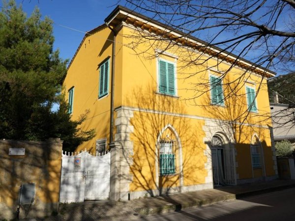 casa indipendente in vendita a Vicopisano in zona Uliveto Terme