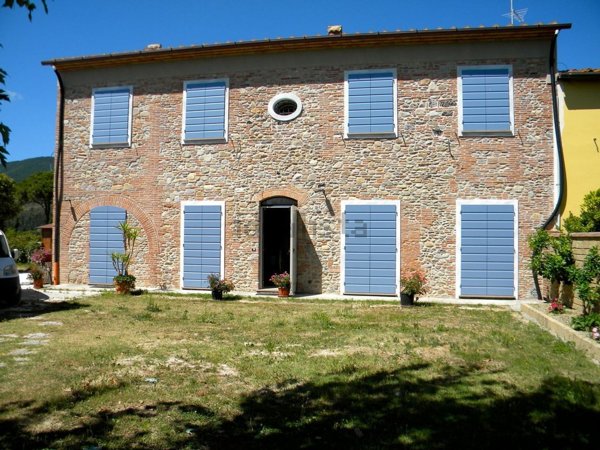 casa indipendente in vendita a Vicopisano