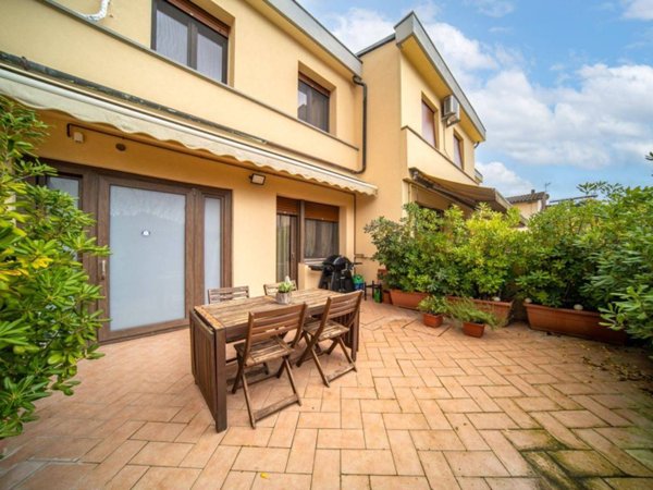 casa indipendente in vendita a Vicopisano