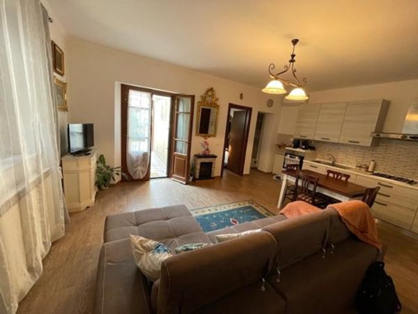 casa indipendente in vendita a Vicopisano in zona Uliveto Terme