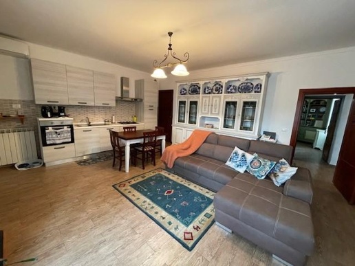 casa indipendente in vendita a Vicopisano in zona Uliveto Terme