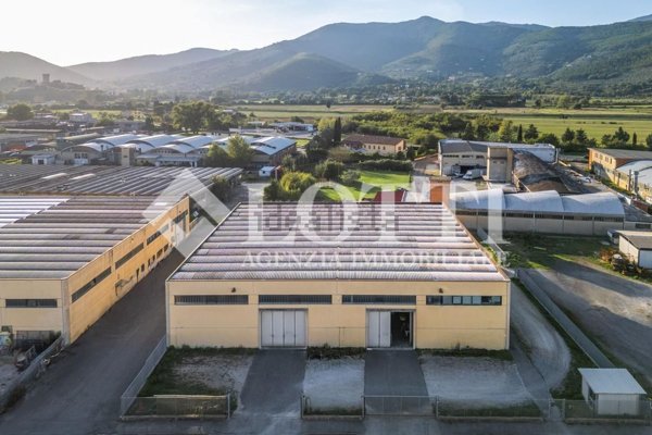 capannone in vendita a Vicopisano