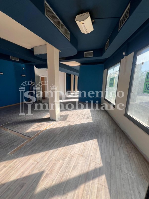 locale commerciale in vendita a Vicopisano in zona San Giovanni alla Vena