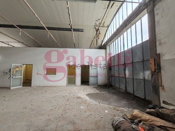 capannone in vendita a Vicopisano in zona San Giovanni alla Vena