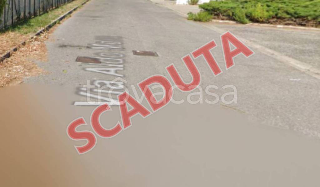 locale commerciale in vendita a Vicopisano