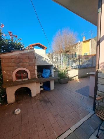 appartamento in vendita a Vicopisano in zona Uliveto Terme