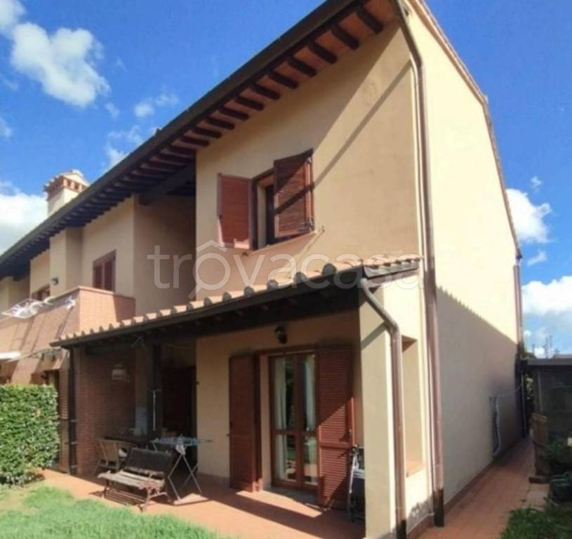casa indipendente in vendita a Vicopisano