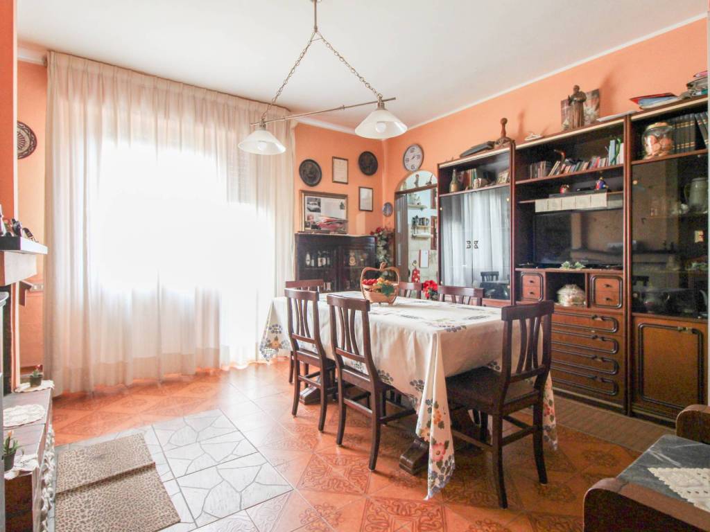 casa indipendente in vendita a Vicopisano in zona Uliveto Terme