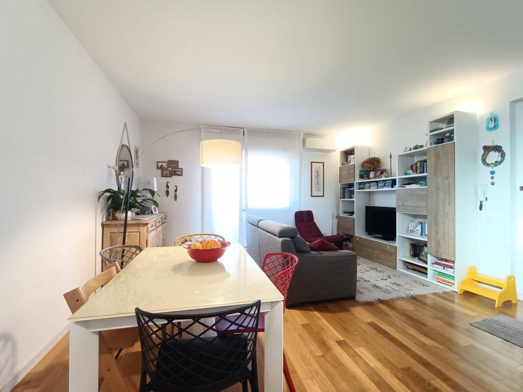 appartamento in vendita a Vicopisano in zona Caprona