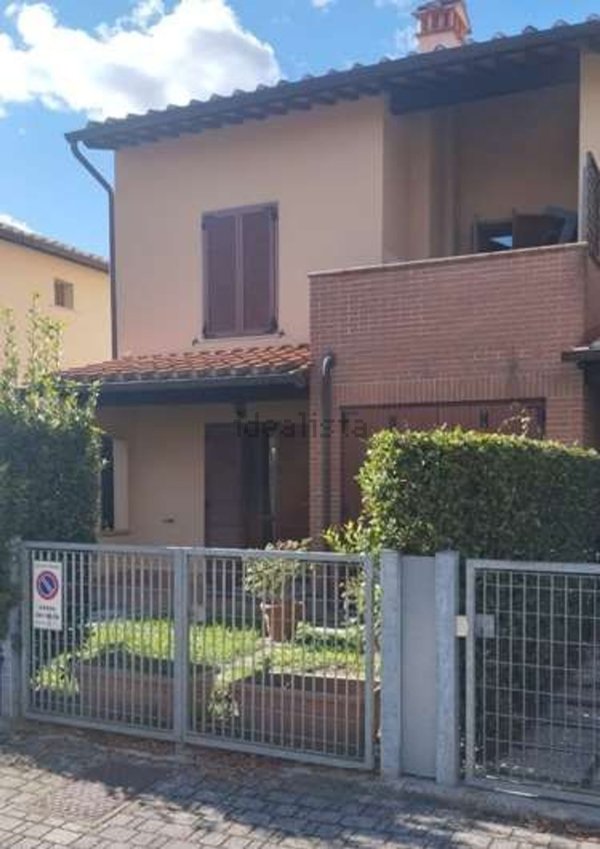casa indipendente in vendita a Vicopisano