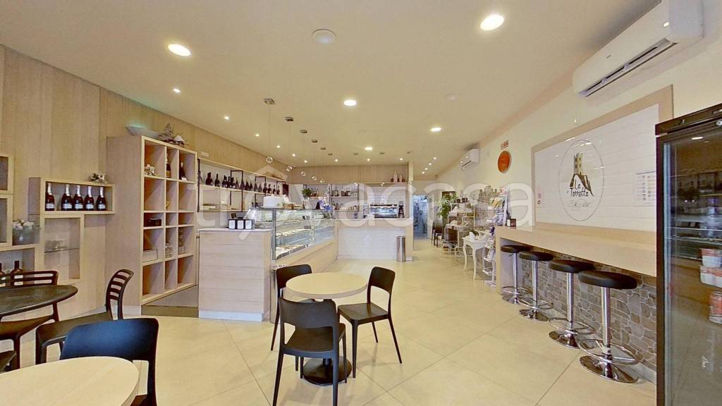 negozio in vendita a Vicopisano in zona Caprona