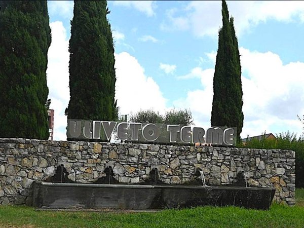 casa indipendente in vendita a Vicopisano in zona Uliveto Terme