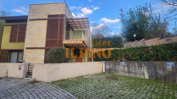 casa indipendente in vendita a Vicopisano