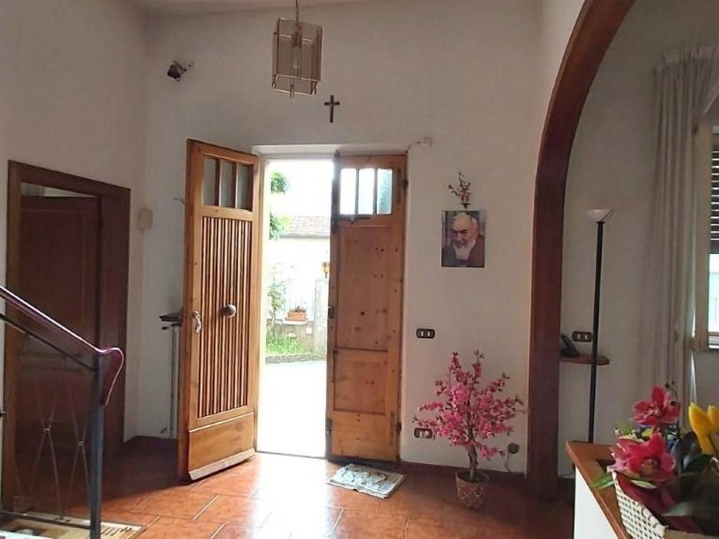 casa indipendente in vendita a Vicopisano in zona San Giovanni alla Vena