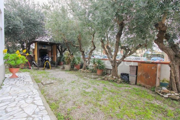 casa indipendente in vendita a Vicopisano in zona Uliveto Terme