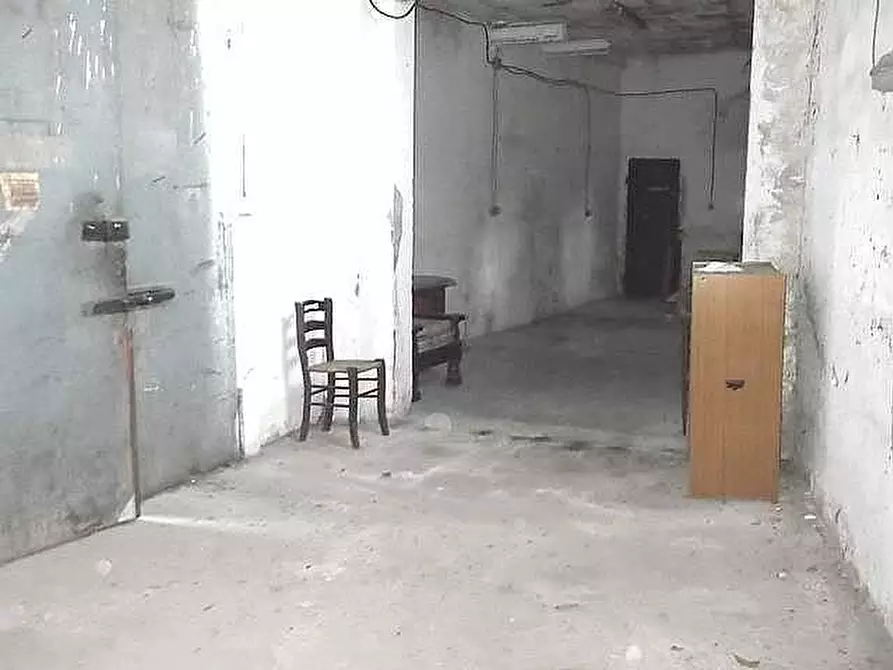 locale di sgombero in vendita a Vicopisano in zona San Giovanni alla Vena