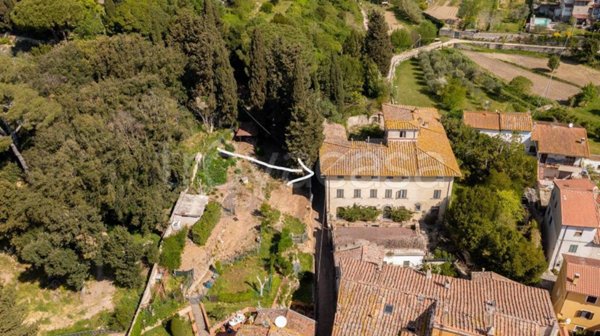 casa indipendente in vendita a Vicopisano