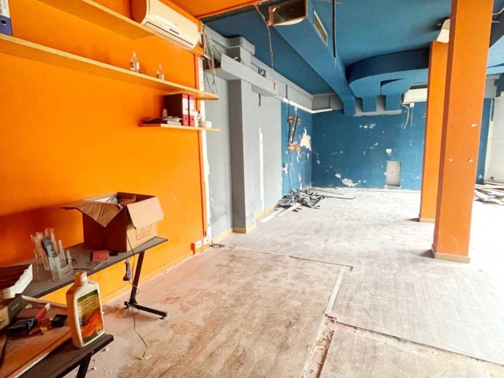 locale commerciale in vendita a Vicopisano