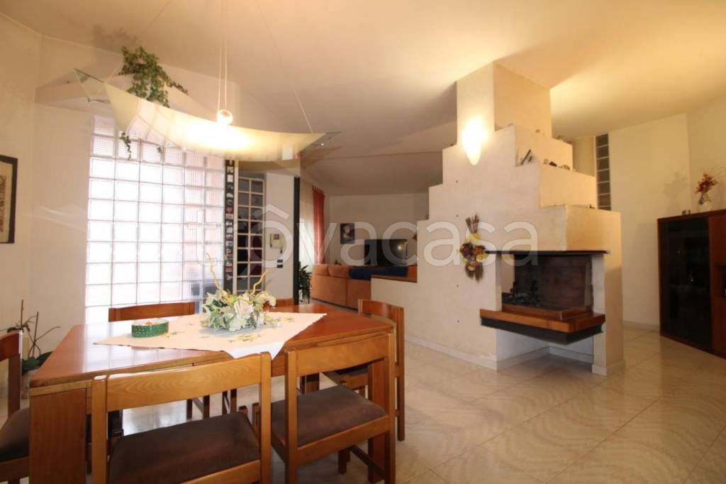 casa indipendente in vendita a Vicopisano